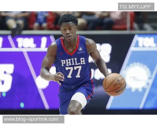 埃奇库姆表现出色16投7中斩获19分10篮板2助攻4抢断助球队获胜 埃奇库姆表现出色16投7中斩获19分10篮板2助攻4抢断助球队获胜